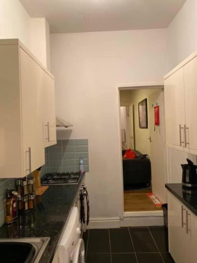 Сasa de vacaciones Spacious Four Bedroom 3 Bathrooms - Coventry